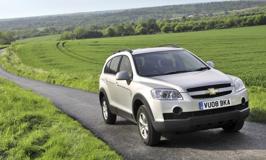  Chevrolet Captiva 2.0LS VCDi 2008 года  (фото 2 из 9)